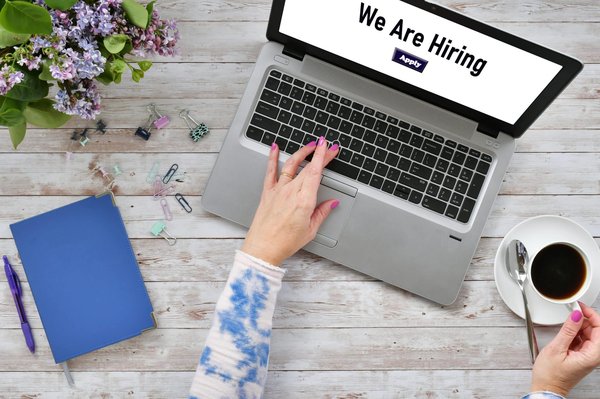 Comment répondre à une offre d'emploi trouvée sur un site de recrutement à Cambrai ?